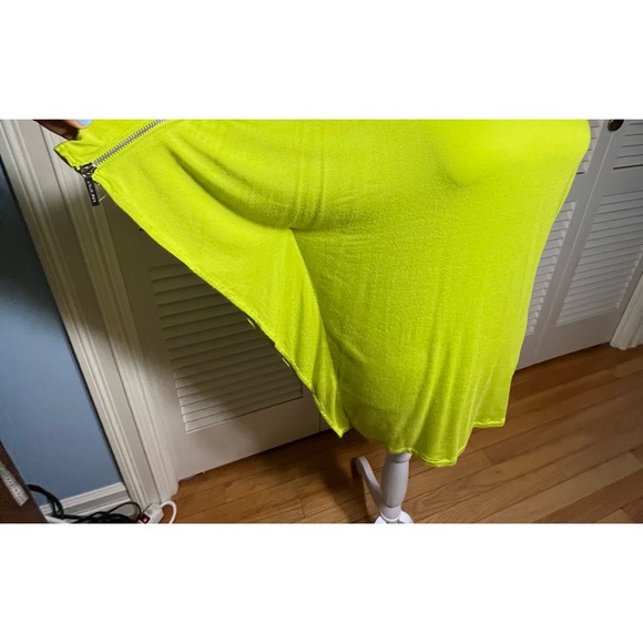 Micheal Kors size med women's top line green - Picture 12 of 16